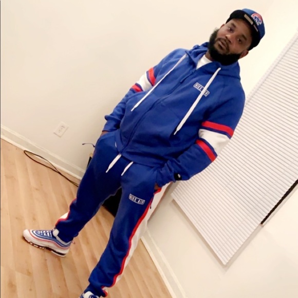 Meet your Posher, Kevin - Picture 1 of 1